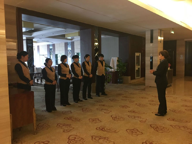 餐飲部提升服務(wù)質(zhì)量專題會(huì)議暨餐飲會(huì)展服務(wù)展示研討會(huì)總結(jié)
